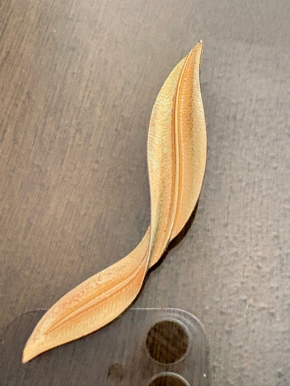 Gold Leaf Sculptural Brooch Textured Gold Tone Statement Pin - Picture 11 of 11